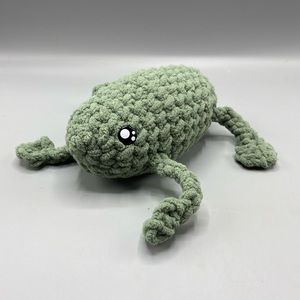 Frog crochet plush handmade new